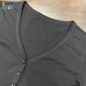 T-shirt Henley pour femme, coupe ajustée, col en V, manches courtes, 92% coton, 8% élasthanne, style vintage, personnalisable SUHE OEM. - Product Image 6