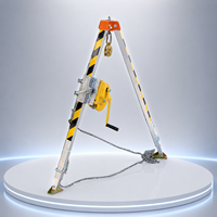 Trépied de sauvetage en aluminium robuste TRIPOD EVO, supporte une charge de 500 kg, idéal pour l'entrée dans les espaces confinés et les tâches de levage d'urgence