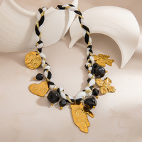 SUMMLY Collier avec pendentif en pierre acrylique, plaqué or 18 carats, en acier inoxydable, avec cordon noué, bijoux de mode automne-hiver