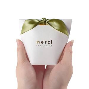 China Yiwu Supplier Selling Factory Direct Wholesale India Wedding <strong>Chocolate</strong> Favors Gold Print White Candy <strong>Merci</strong> Boxes for Party - Product Image 1