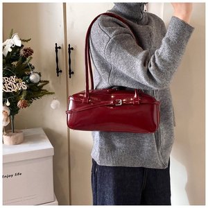 Bolsos de ropa interior de hombro rectangulares nuevos Vintage de lujo Sac a Main Women's Niche Designer Tote Glossy Boston Shoulder Bag - Product Image 1