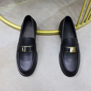 Chaussures habillées et chaussures décontractées de luxe de haute qualité - Sneakers pour hommes en cuir de vachette pleine fleur de qualité supérieure - Product Image 3