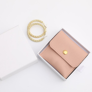 Pochette à bijoux en similicuir PU souple de haute qualité, personnalisée avec logo gravé, pour l'emballage de bijoux féminins - Product Image 6