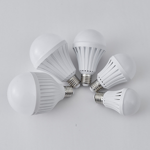 Bombilla LED de Emergencia de Fábrica al por Mayor con Batería Recargable Integrada de 600mAh, Duración de 4-24H, Temperatura de Color de 3000-6500K, B22/E27 - Product Image 1