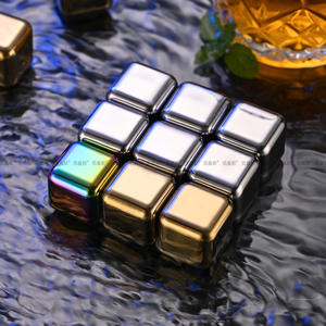 Piedras de hielo de acero inoxidable con revestimiento de titanio Bosuns 304, cuadradas, de grado alimenticio, para enfriar whisky, cerveza y bebidas en fiestas, juego de 6. - Product Image 5