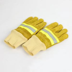 Guantes Ignífugos e Impermeables EN659 de Aramida Retardante de Llama para Bomberos y Rescate de Emergencia - Product Image 4