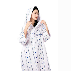 La <span class=keywords><strong>cape</strong></span> à rabat peut être portée et enveloppée plongée adulte séchage rapide natation sport serviette <span class=keywords><strong>de</strong></span> <span class=keywords><strong>bain</strong></span> peignoir sport crème solaire serviette <span class=keywords><strong>de</strong></span> <span class=keywords><strong>bain</strong></span> - Product Image 5