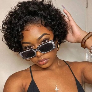 Vente chaude Perruque Africaine <span class=keywords><strong>Courte</strong></span> Bouclée Noire pour Femmes <span class=keywords><strong>Coiffure</strong></span> <span class=keywords><strong>Courte</strong></span> Bouclée avec Explosion Top Fibre Synthétique Pleine Tête Perruque Ensemble - Product Image 5