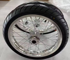 Jeu de roues Surron Ultra Bee neuf avec pneus de route 100/80-17 et 90/70-17 à motif de bande de roulement hydrophobe et type de carcasse de <span class=keywords><strong>pneu</strong></span> - Product Image 1