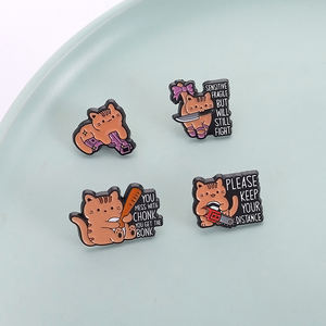 Sming别针可爱危险猫珐琅别针保持距离用喇叭弄乱得到Bonk胸针包衣服徽章珠宝礼品 - Product Image 2