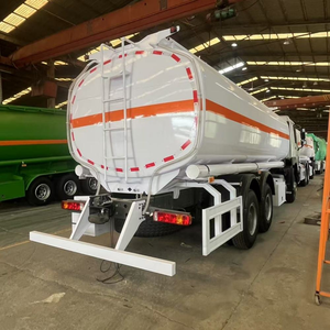 Camión Cisterna <span class=keywords><strong>de</strong></span> Combustible Sinotruk Howo 6x4 <span class=keywords><strong>de</strong></span> <span class=keywords><strong>Segunda</strong></span> <span class=keywords><strong>Mano</strong></span>, Camión Cisterna Móvil <span class=keywords><strong>de</strong></span> 5000 Galones para Diésel, Camión Cisterna para África - Product Image 6