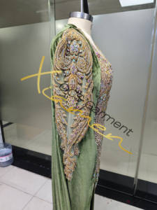 Ocstrade Sexy Vert Olive Robe de Performance Personnalisée avec Embelli Longue Cape Strass Cristal Corsage <span class=keywords><strong>Concert</strong></span> Performance Wear - Product Image 4