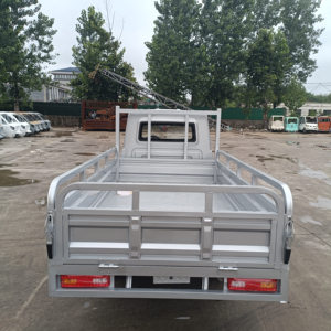 Mini véhicule utilitaire électrique 4x4 chinois avec boîte de chargement, freins à disque, autonomie de 101 à 200 km - Product Image 5