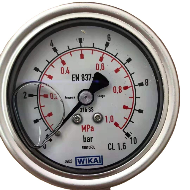 Bourdon Tube Pressure Gauge, Stainless Steel for the Process Industry, Safety Version, NS 63, 100 and 160 Models 213.53