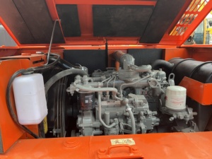 Excavadora Hitachi ZX70 usada en buenas condiciones a la venta con motor Yanmar y componentes básicos que incluyen bomba de caja de cambios de motor - Product Image 2