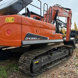 รถขุดมือสอง Doosan 300 รุ่น DX300LC / DH300 พร้อมบุ้งกี๋ขนาด 1.45 ลบ.ม. เครื่องจักรก่อสร้างสำหรับงานหนัก น้ำหนัก 30 ตัน ขาย - Product Image 1