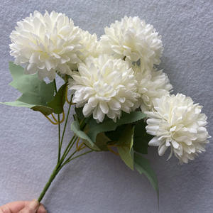 Nouvelles fleurs artificielles d'hortensia à 6 têtes, chrysanthèmes, fleurs décoratives, couronnes et plantes pour décoration <span class=keywords><strong>de</strong></span> mariage, directement <span class=keywords><strong>de</strong></span> l'usine - Product Image 1