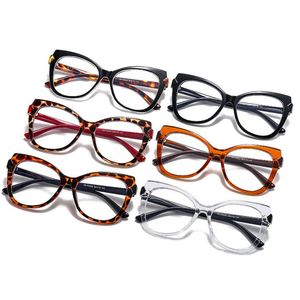 Gafas de Moda Retro Personalizadas TR90 con Marco de Ojo de Gato para Mujer, Doble Color, Bisagras de Resorte, Lentes Transparentes con Protección Anti-Luz Azul - Product Image 4