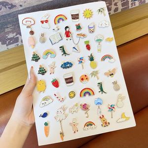 Bros Pin Logam Bertema Hewan Lucu Bergaya Kartun dengan Teknik Pengecoran Ukiran, Aksesoris untuk Syal dan Pakaian - Product Image 1