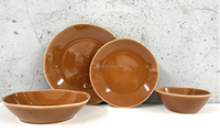 Vaisselle réactive Vaisselle Restaurant Hôtel 16pcs Vaisselle coréenne Glaçure réactive verte Ensemble de plats de cuisine
