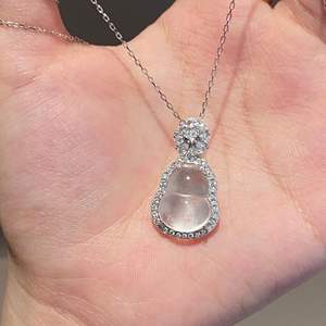 Boucles d'oreilles longues rétro cool en argent sterling S925, élégantes et raffinées, avec pendentifs en forme de goutte d'eau, perles et cristaux - Product Image 5