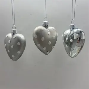 Набор из 2 стеклянных точек в форме сердца для украшения Дня Святого Валентина