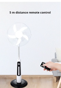 <span class=keywords><strong>Ventilateur</strong></span> <span class=keywords><strong>solaire</strong></span> rechargeable de 16/18 pouces avec batterie externe et éclairage - Product Image 4