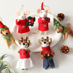 Décorations de Noël en feutre de laine faites à la main, rennes, cerfs, avec boîte cadeau, couronne, cloche, décorations suspendues pour arbre de Noël, pendentifs pour la maison - Product Image 1