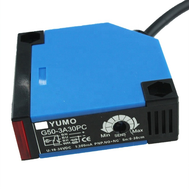 YUMO sensor G50-3A30PC PNP NO+NC output Photoelectric Switch Sensor