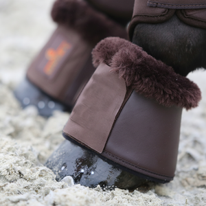 รองเท้าบูทม้าสำหรับกิจกรรมกลางแจ้งคุณภาพพรีเมียมจาก ARMANDIOIUS INDUSTRIES ผลิตจากนีโอพรีน ให้ความสบาย ป้องกันการกระแทก ปกป้องขา ดูแลสุขภาพม้า - Product Image 1