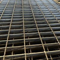 Grille en acier soudée galvanisée à chaud à dents, panneau de grille en acier standard pour plateformes et escaliers
