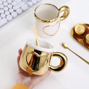 2025 Set regalo <span class=keywords><strong>di</strong></span> san valentino <span class=keywords><strong>di</strong></span> alta qualità con tazza da <span class=keywords><strong>caffè</strong></span> in ceramica a forma <span class=keywords><strong>di</strong></span> <span class=keywords><strong>cuore</strong></span> personalizzata elettrolitica - Product Image 4