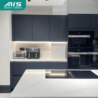AIS 2025 Ensemble de meubles de rangement de cuisine modernes avec îlot, laqué brillant, bleu foncé, personnalisé