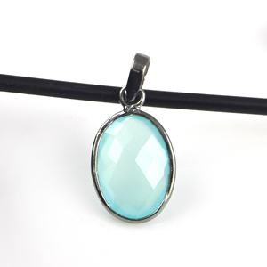 Colgante Unisex de Plata de Ley 925 con Engaste de Bisel, Calcedonia Aqua Natural Ovalada de 13x18mm, Bañado en Negro, Ideal para Regalo - Product Image 2