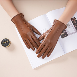 <span class=keywords><strong>Gants</strong></span> <span class=keywords><strong>en</strong></span> cuir véritable pour femmes, doublés de fourrure, épais, compatibles avec les écrans tactiles, coupe-vent, <span class=keywords><strong>en</strong></span> peau de mouton, pour l'hiver - Product Image 3