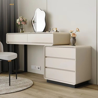 Coiffeuse moderne en bois crème simple armoire seau rétractable éclairée pour chambre principale stockage de queue de lit à vent à un mur