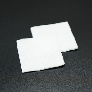 Compresses de gaze stériles non tissées 4 plis 2 x 2 pouces, douces et absorbantes, pour pansement médical, premiers secours et usage chirurgical - Product Image 1