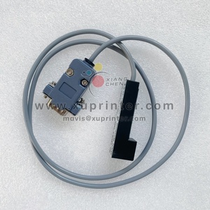 Ma เซ็นเซอร์วัดด้านหน้า RK757/2.5 037U315144เซ็นเซอร์แสงสะท้อนตาไฟฟ้าชิ้นส่วนชดเชย700 Roland 037U315144ผู้ชาย - Product Image 2