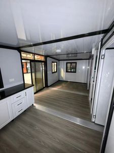 Maison Conteneur Moderne Écologique Entièrement Installée et Extensible avec Toilettes, Salle de Bain et Cuisine - Product Image 5