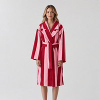 Peignoir de bain en coton à rayures teintes élégant Softextiles, col châle en tissu éponge, robe de spa respirante bleue chaude, fabrication OEM