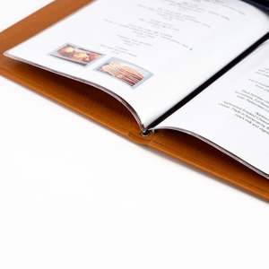 Petit MOQ – Porte-menus de style couverture de livre à 2 vues pour restaurants et bars, supports de menus personnalisés avec bande élastique - Product Image 1