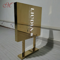 Panneau publicitaire extérieur personnalisé avec boîte aux lettres en métal illuminée en forme de miroir doré