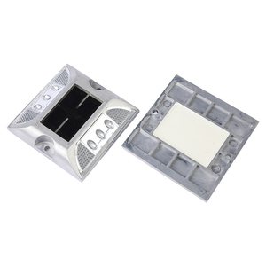 Năng lượng mặt trời Powered nhôm Cat Eye thiết kế đường Stud an toàn giao thông đánh dấu cho đô thị vỉa hè - Product Image 2