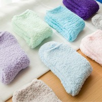 Fabrication de haute qualité épais hiver automne épaissi chaussette cachemire Tube éponge floue confortable chaussettes pour femmes