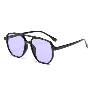 Gafas de Sol de Estilo Coreano para Mujer, Montura Cuadrada Negra, Lentes de PC con Protección UV400, Protección Solar para Pesca, Ciclismo y Conducción - Product Image 1