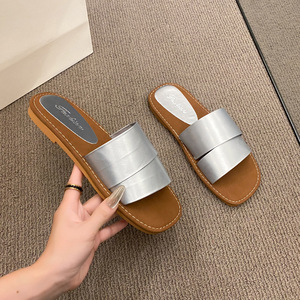 Nouvelle Arrivée 2026 – Sandales Plates Grises pour Femmes, Style Français Polyvalent, Chaussons d'Été Tendance pour Robes, Claquettes Décontractées d'Extérieur - Product Image 3