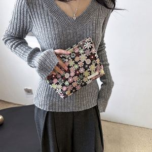 กระเป๋าเครื่องสำอาง SiY145 แบบสั่งทำพิเศษ ผ้ากำมะหยี่ลายหมี พร้อมโลโก้ - Product Image 4