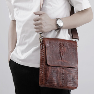Sac bandoulière <span class=keywords><strong>homme</strong></span> en cuir véritable gaufré <span class=keywords><strong>tendance</strong></span>, sac messager de luxe à rabat motif crocodile pour <span class=keywords><strong>homme</strong></span>, vente en gros - Product Image 5