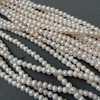 Perles d'eau douce presque rondes de 9-10 mm avec de grands trous d'une ouverture de 2,5 mm, naturelles, non nucléées, d'environ 36 cm de long avec 42 perles