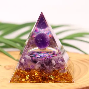 手作りのオルゴネピラミッド精神的な癒しの結晶オルゴナイトピラミッド